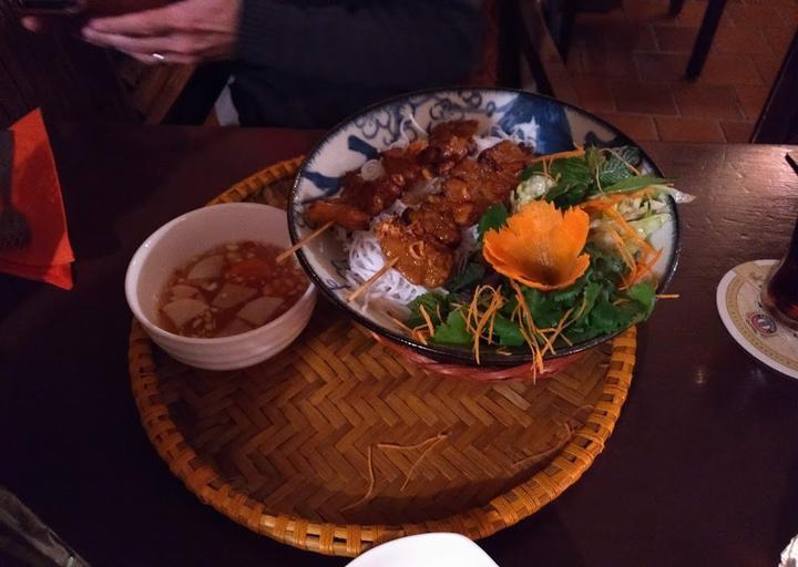 LỐI XƯA - vietnamesische Restaurant